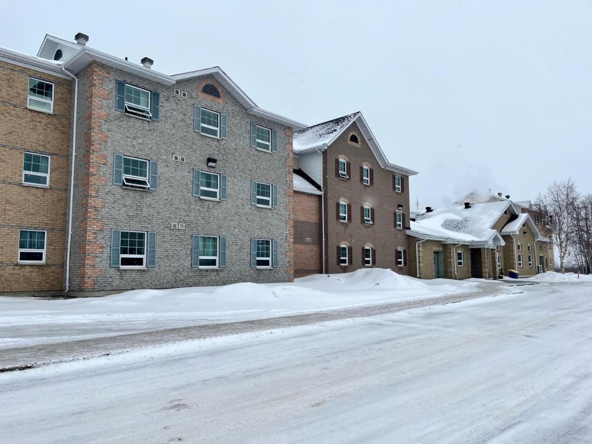 Residence & Conference Centre - Timmins Kültér fotó